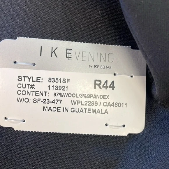 Ike Behar 1-Button Peak Lapel Wool Slim Fit Tuxedo Size 44R Jacket and 38 Waist